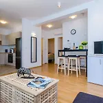 Private Garden - Two-bedroom With Garden And Terrace Dubrovnik