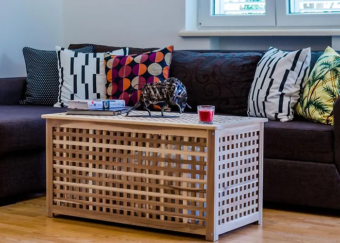 Apartman Private Garden - Two-bedroom With Garden And Terrace *