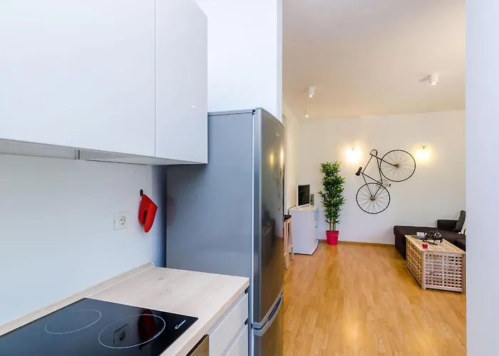 Апартаменты Private Garden - Two-bedroom With Garden And Terrace Дубровник