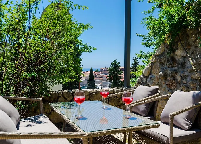 아파트 Private Garden - Two-bedroom With Garden And Terrace 두브로브니크