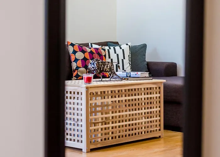 Private Garden - Two-bedroom With Garden And Terrace *